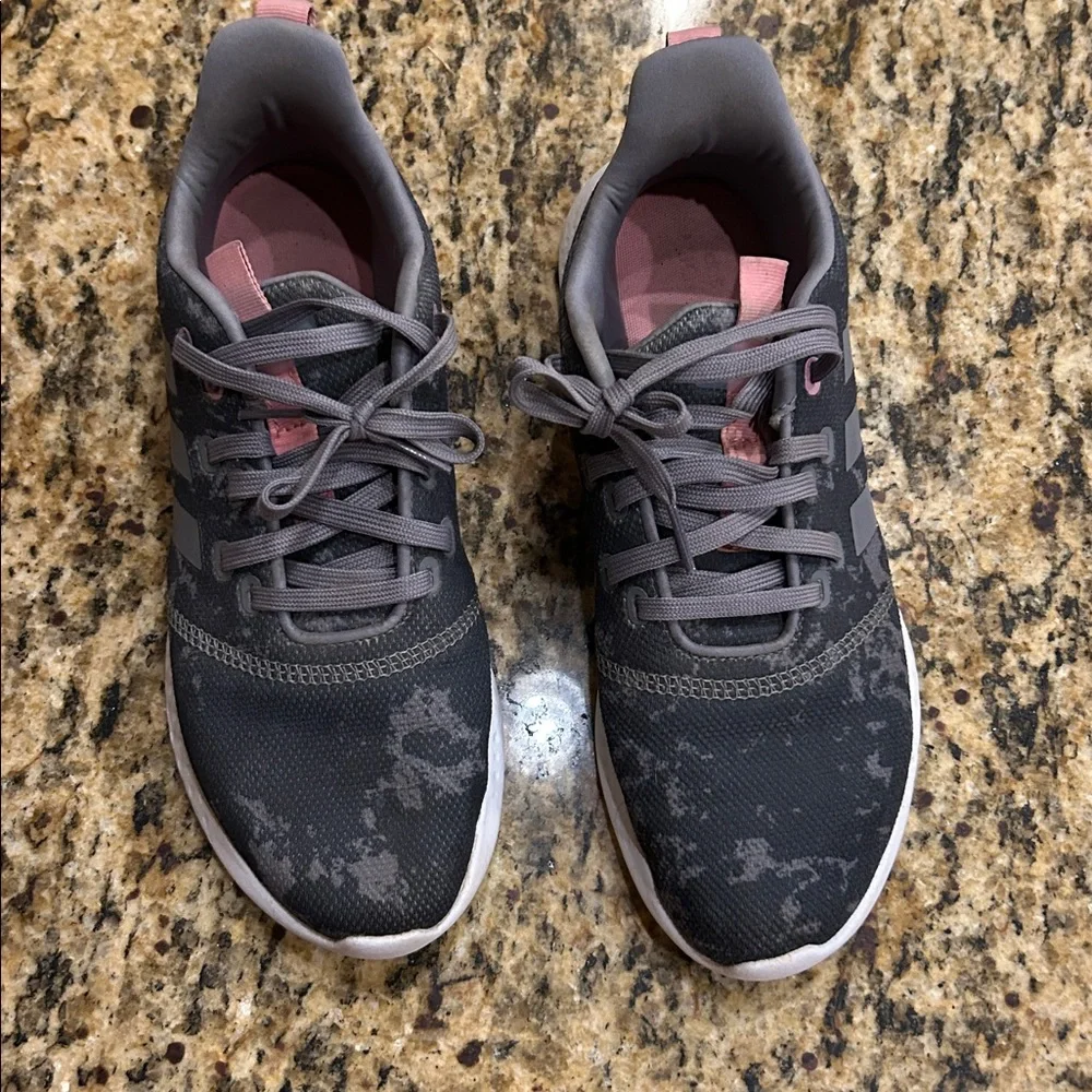 Adidas Art H02772, gray camo, athletic shoe, size 10, EUC | offer in description